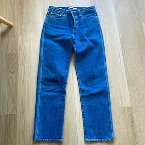 Levi’s wedgie straight women jeans, size 27, high rise and ankle length